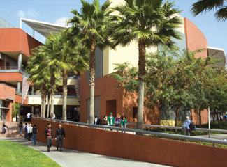 Du học Mỹ - Chương trình Anh ngữ ELP của California State University, Los Angeles